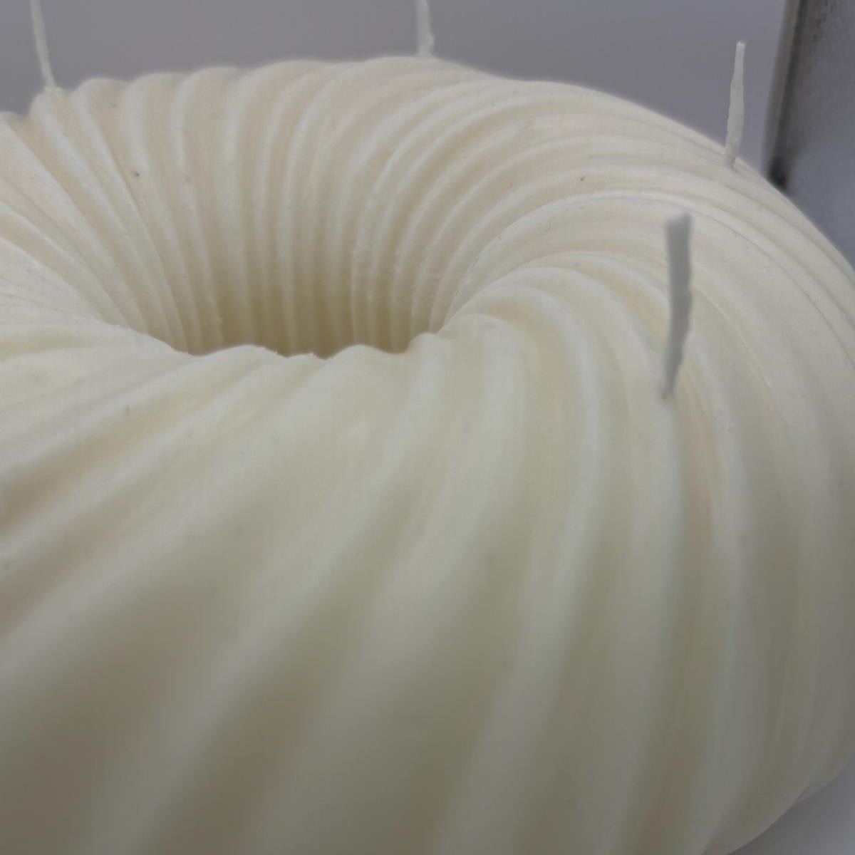 Vela decorativa forma roscón 100% soja artesanal