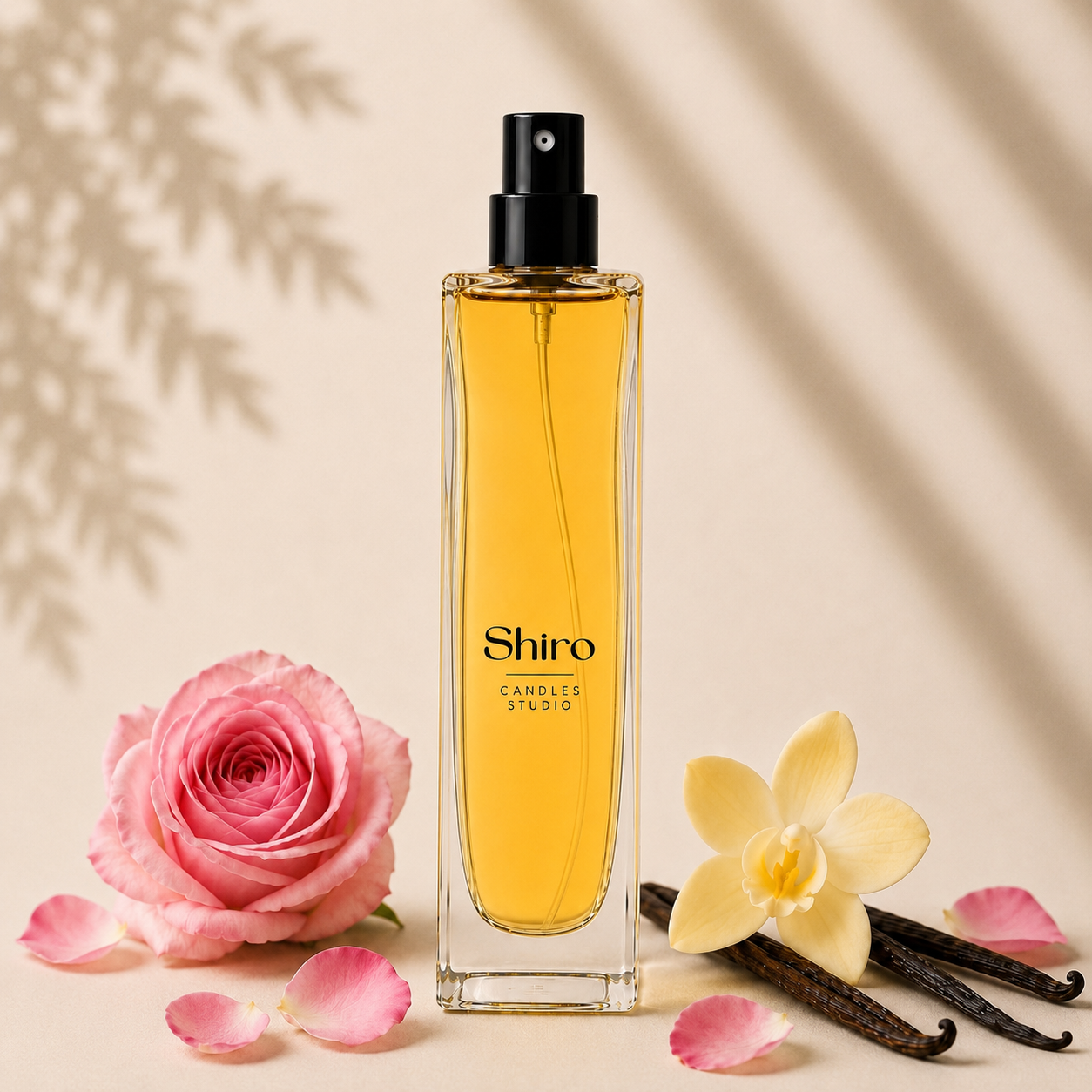 Perfume para el hogar Rosa Búlgara y Vainilla de Shiro Candles Studio, spray ambientador premium con elegante fragancia floral y notas de vainilla para perfumar el hogar con larga duración